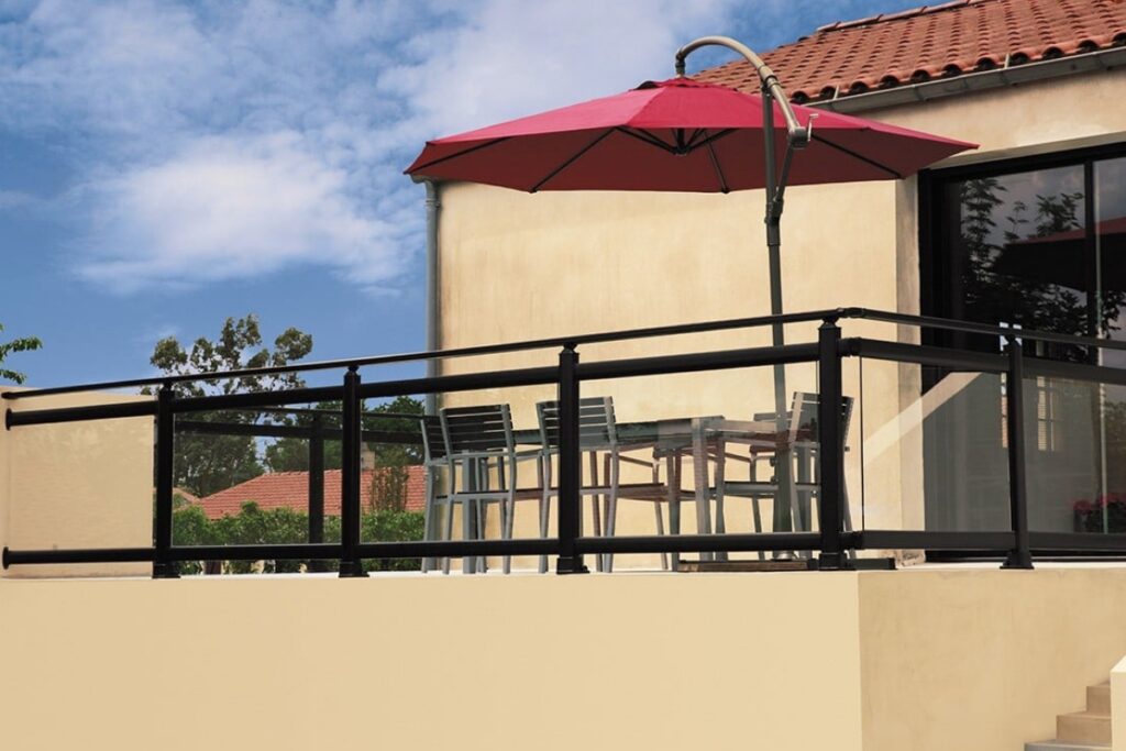 A4 Renovation Porte D Entree Lisieux TERRASSE CLOTURE 3